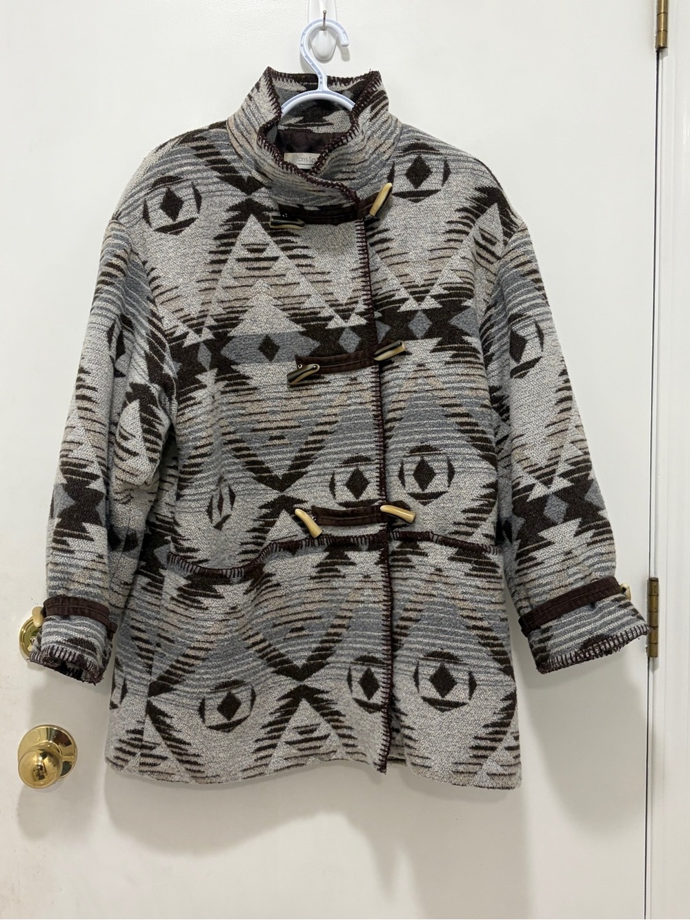 Cozy Aztec Toggle Blanket Jacket in Gray & Brown